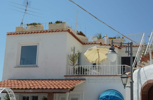 Sant'Angelo Apartamento | Vacaciones en el pueblo pesquero