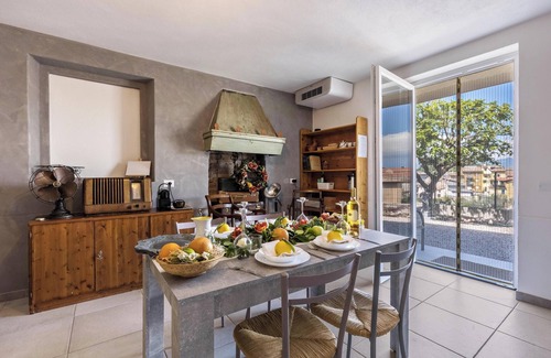 Castelnuovo del Garda Casa | Casa de vacaciones 'Homely Feeling' con Wi-Fi, aire acondicionado, balcón y jardín