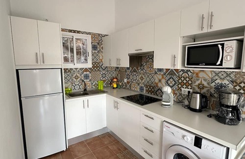 San Miguel de Abona Apartamento | Vacation 'La Sabina De Manuel3' with Sea View, Private Terrace and Wi-Fi