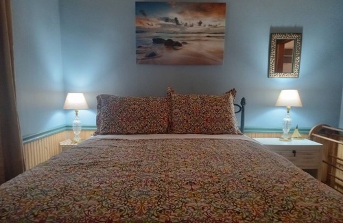 Union Pier Cabaña | Vacation like a local Michigander at Guy's Doll House! Family & pet friendly.