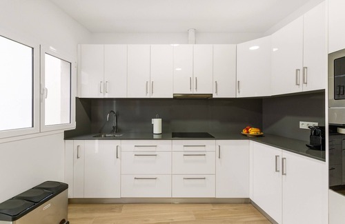Las Vegas Apartamento | Vacaciones 'Lola' con vistas a la montaña, terraza privada y Wi-Fi