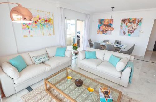 Puerto Banus Apartamento | VACATION MARBELLA I Puerto Banus Sea Front, Best View, 24-7 Security, Pool