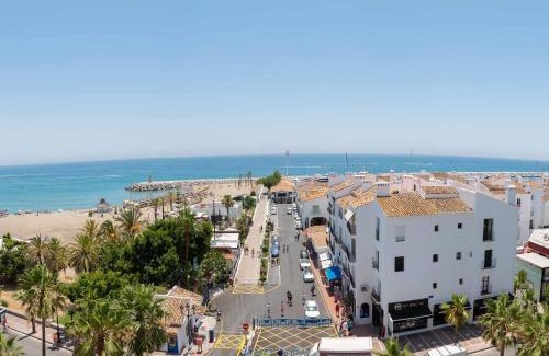 Puerto Banus Apartamento | VACATION MARBELLA I Puerto Banus Sea Front, Best View, 24-7 Security, Pool