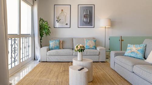 Puerto Banus Apartamento | VACATION MARBELLA I Sea Views, 24-7 security, Parking, Walk to Everything in Luxurious Puerto Banus