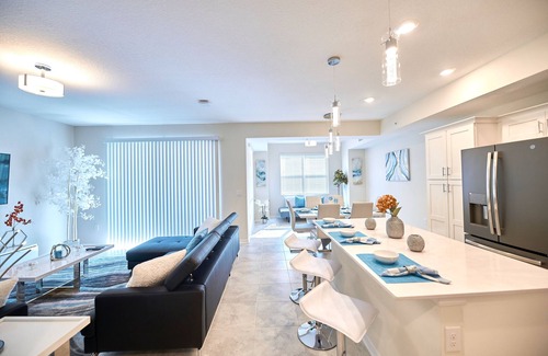 Kissimmee Condominio | Vacation Meadows - Storey Lake By Shine Villas 710 2 Bedroom Apts