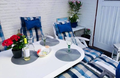 Heide Casa | Vacation on the North Sea coast in the vacation home Küstenkind with large fenced garden