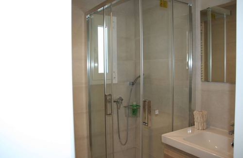 Llafranc Apartamento | Alquiler de vacaciones. A 50 metros de la playa de LLAFRANC (Costa Brava, ESPAÑA). Wi-Fi gratis