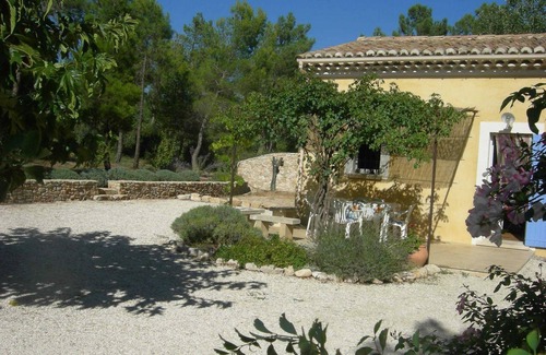 Roussillon Villa | Cabaña provenzal con piscina ubicada cerca del pueblo de Roussilon