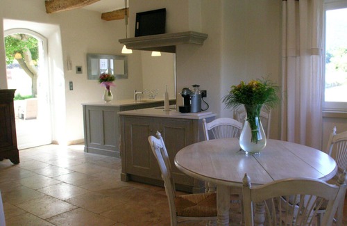 Bonnieux Villa | Magnífica casa de campo provenzal en Bonnieux, Luberon, con piscina climatizada, aire acondicionado