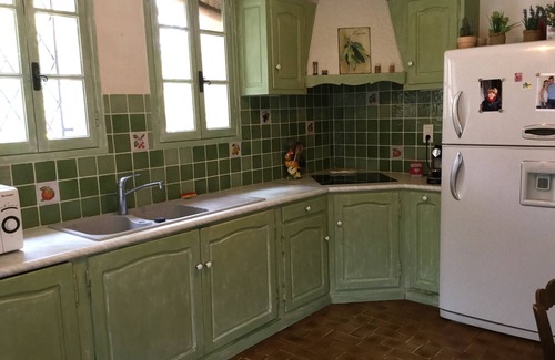 Taillades Chalet De Esquí | Encantadora casa familiar con piscina privada