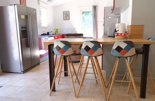 Maubec Chalet De Esquí | ALQUILER DE VACACIONES MUY AGRADABLE AL PIE DE LUBERON - 8 personas