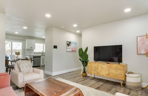 Kearns Casa | Vacation Rental Near Salt Lake City: 14 Mi Away!