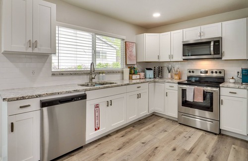 Kearns Casa | Vacation Rental Near Salt Lake City: 14 Mi Away!