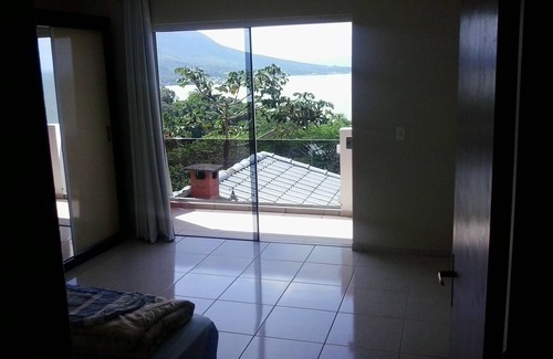 Palhoca Casa | Vacation Rentals House in Greater Florianopolis - 3 suites 4 bathrooms