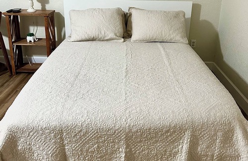 Coral Terrace Cabaña | Vacation Stay In the heart of Miami