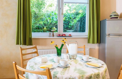 Ueberlingen Apartamento | Estudio de vacaciones "Grünspecht" con Wi-Fi, jardín y terraza