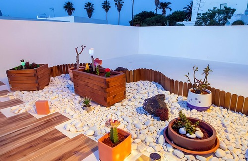 Yaiza Apartamento | Vacation 'Suite Junior Con Terraza' with Wi-Fi and Air Conditioning