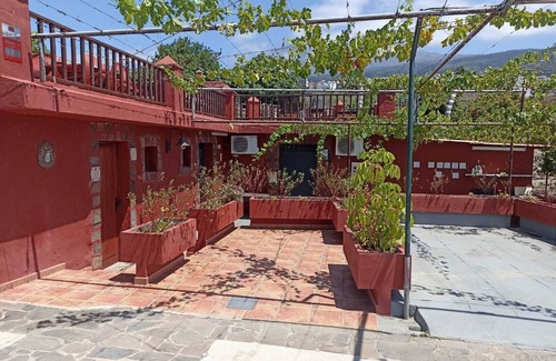 Icod de los Vinos Villa | Villa de vacaciones 'The Palm' con piscina privada, terraza privada y Wi-Fi