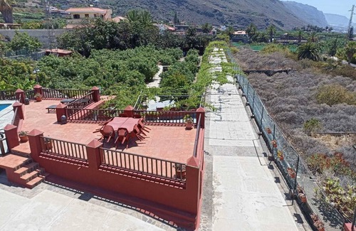 Icod de los Vinos Villa | Villa de vacaciones 'The Palm' con piscina privada, terraza privada y Wi-Fi