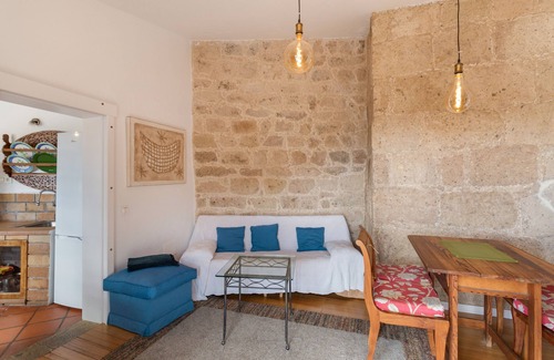 Las Lagunetas Villa | Villa de vacaciones 'Estanco 14' con vistas a la montaña, Wi-Fi y aire acondicionado