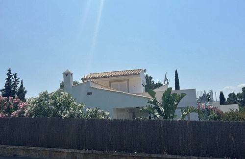 Cielo de Bonaire Villa | Villa de vacaciones con piscina, terraza, aire acondicionado y vistas al mar.