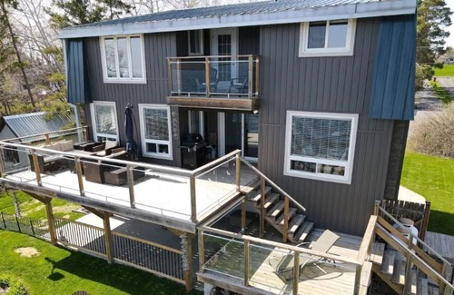 Greater Napanee Cabaña | Vacaymode.ca