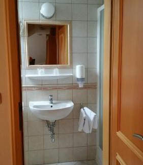Sopron Cama Y Desayuno | Vadászkürt Panzió
