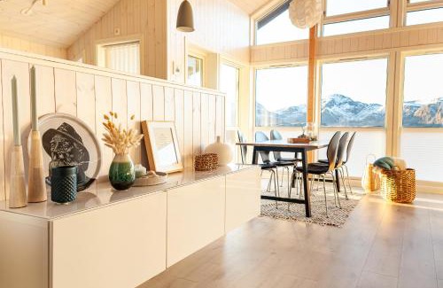 Flakstad Casa | Vaeranes- Ny hytte med flott utsikt