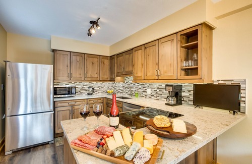 Intermountain Condominio | Vail Condo ~ 4 Mi to Vail Mountain Resort!
