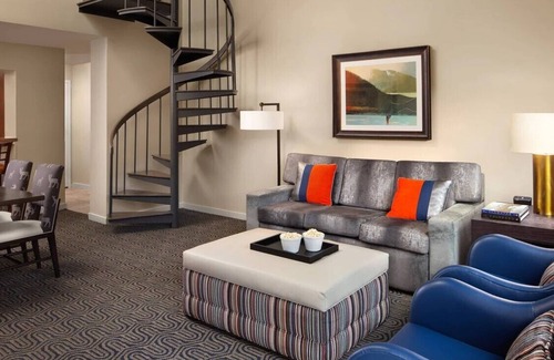 Highland Meadows Condominio | Vail Condo available checking in on Friday, September 13th