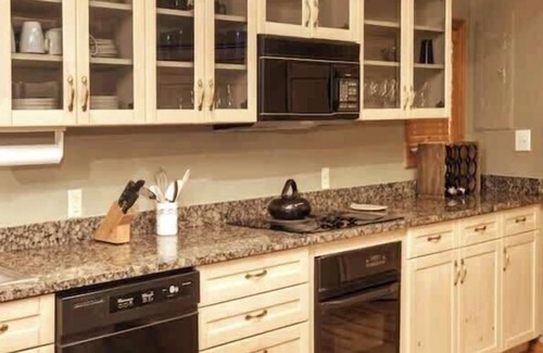 Highland Meadows Casa | West Vail Home with Private Creek & Backyard