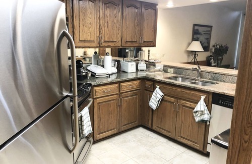 Vail Condominio | Vail Village European Charmer-Walk to Gondola, AC, Dog friendly