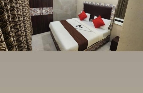 Andheri West Hotel | VAITHI RESIDENCY