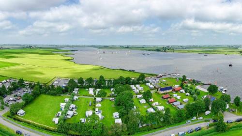 Oudega Apartamento | Vakantiehuisjes - De Bearshoeke, Oudega