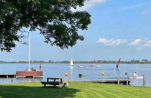 Oudega Apartamento | Vakantiehuisjes - De Bearshoeke, Oudega