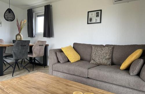 Scherpenisse Chalet De Esquí | Vakantiepark de Zeeuwse Parel - Dijkzicht