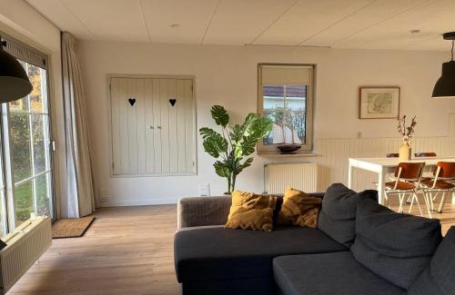 Sint Nicolaasga Casa | Vakantiewoning 'Eysinga State'