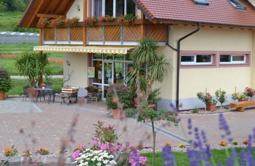 Eichstetten am Kaiserstuhl Apartamento | Vakantiewoning in Zwarte Woud