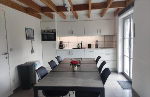 Koksijde Casa | Vakantiewoning Polderhuis 10, airco en verwarming in alle kamers, privé parkeerplaats en afgesloten tuin