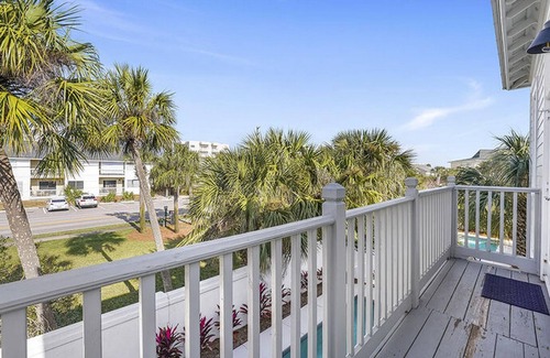 Holiday Isle Casa | Val-holla by Five Star Properties