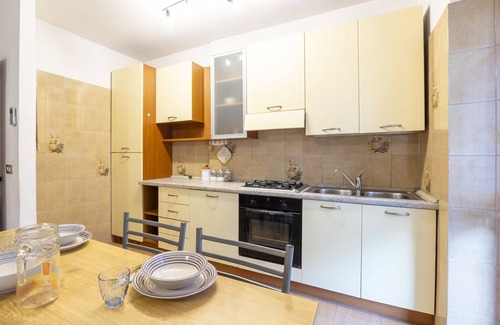 Cataeggio Apartamento | Val Masino Mountain Flat by Interhome