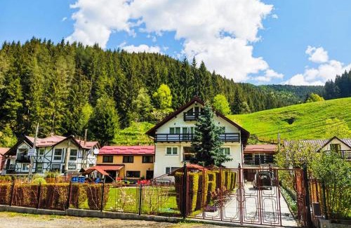 Moeciu de Sus Casa | Valea Dorului Guest House