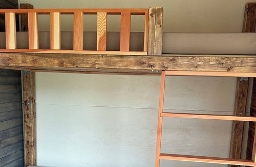 Valemount Cabina | Valemount Mountain Bunkie