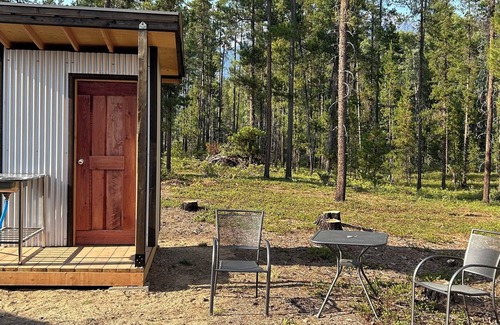 Valemount Cabina | Valemount Mountain Bunkie