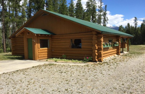 Valemount Casa | Valemount Mountain Retreat Guesthouse