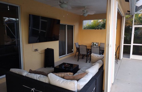 Port Saint Lucie Casa | Valencia Palms