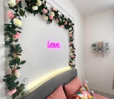 Anzin Apartamento | ValenStay - Cosy Love - Anzin - Netflix