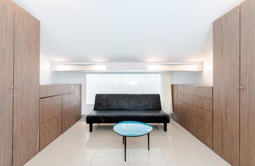Riou - Petit Juas - Av de Grasse Villa | Valentine by Terry's Homes