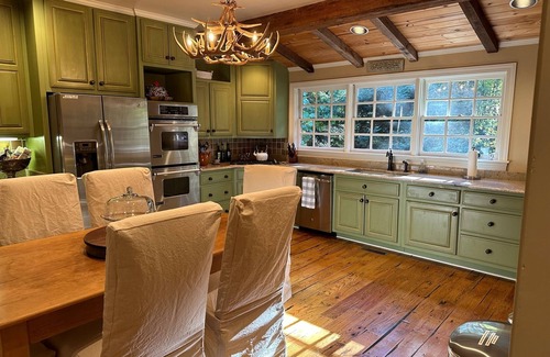 Highlands Casa | Valentine Estate-Perfect Combination of Coziness & Privacy for Multiple Groups