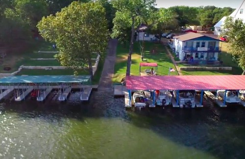 Kingsland Casa | Valentine Lakeside - Tincan 22